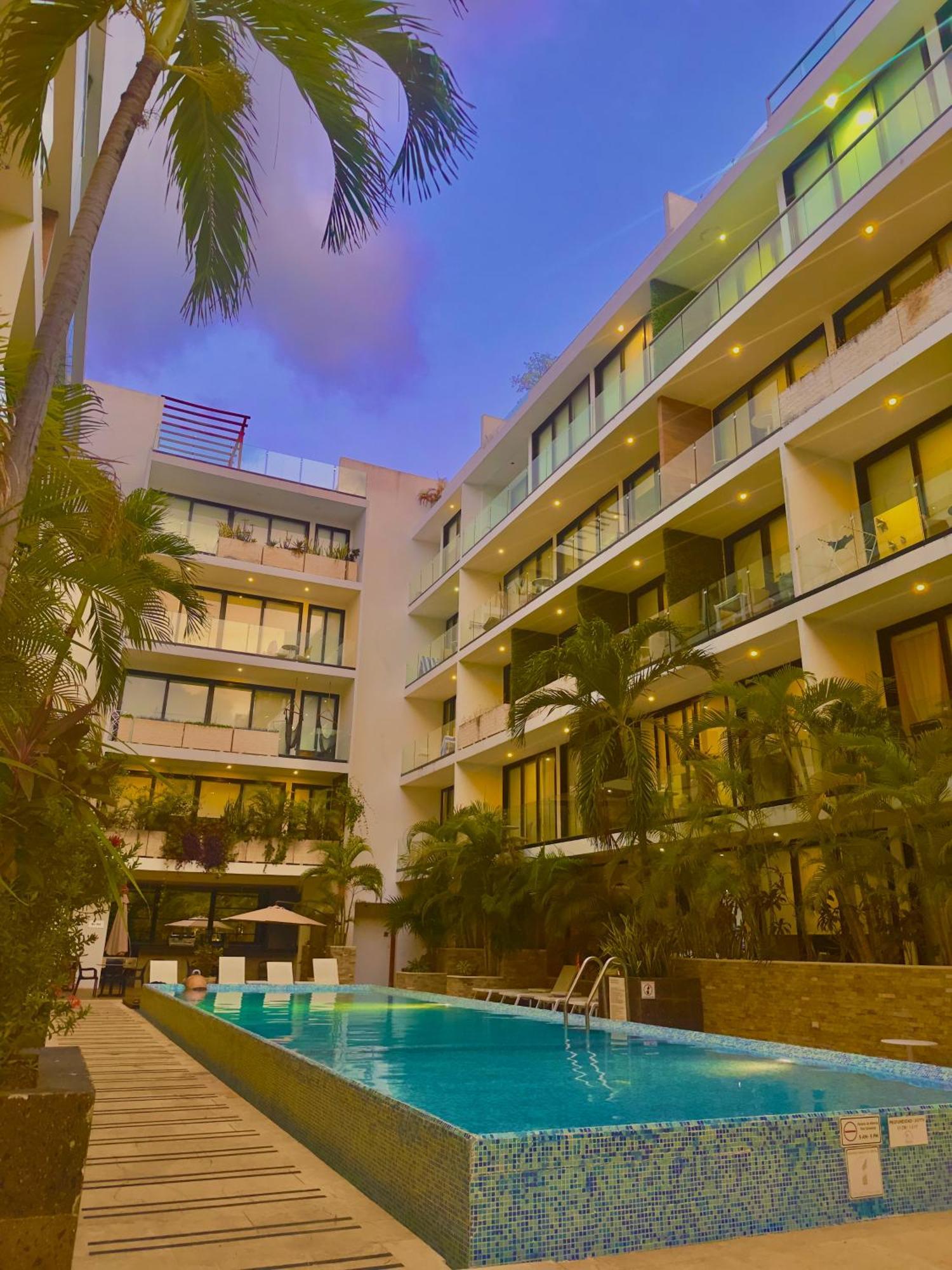 The City Condos By Menesse Playa del Carmen Eksteriør bilde